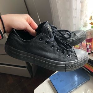 SALE❗️Black converse